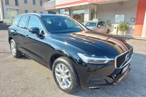 VOLVO XC60 B4 (d) AWD Geartronic Momentum Pro PR