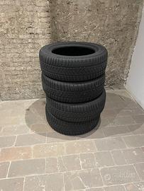 Pneumatici invernali Pirelli 225/55 R 17, 97H