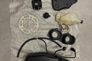 Cover motore  carbonio nuova ricambi ducati 1098