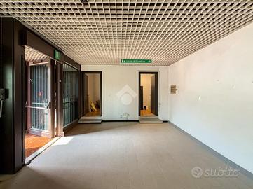 NEGOZIO A TERRANOVA DEI PASSERINI