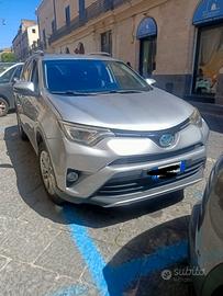 TOYOTA RAV4 2.5 HYBRID 2WD LOUNGE