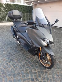 Tmax 560