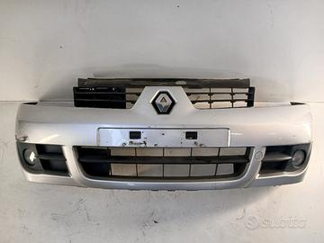 Paraurti ant RENAULT CLIO II '01