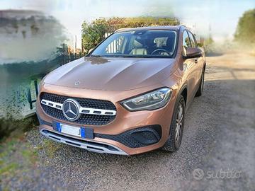 MERCEDES - Classe GLA - 180 Automatic Business