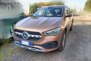 MERCEDES - Classe GLA - 180 Automatic Business