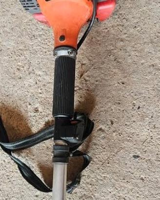 Efco 8400 Decespugliatore
