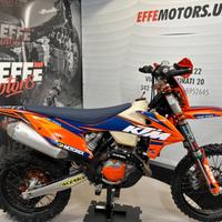 Ktm 450 EXC-F 2022 "tua a 124 euro al mese"