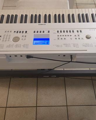 Yamaha DGX-650 Pianoforte Digitale 88 tasti 