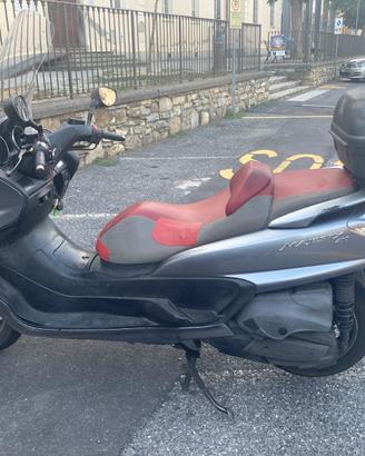 Scooter majstic 400