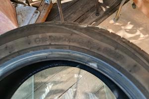 Treno di 4 gomme (nuove, <200 Km di percorrenza)