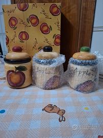 set  di ceramica dipinto a mano