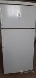 Frigorifero con freezer incorporato