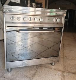 Cucina in acciaio Ariston