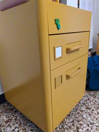 cassettiera con rotelle ikea idasen