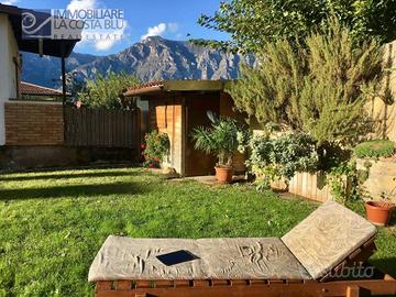 Villa di 179 m² con 5 locali e box auto doppio a M