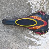 “Selle Italia Genuine Gel vintage anni 2000”,