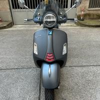Vespa Piaggio 300 Super Sport