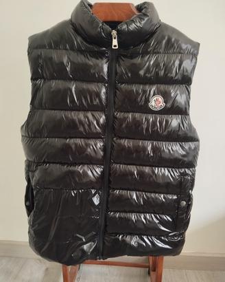 smanicato Moncler 