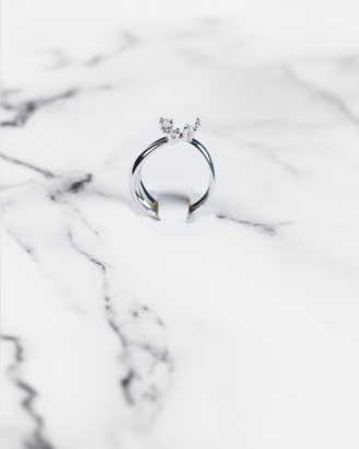 Anello trilogy in oro e diamanti