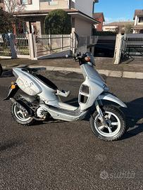 Scooter aprilia rally