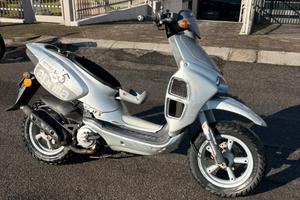 Scooter aprilia rally