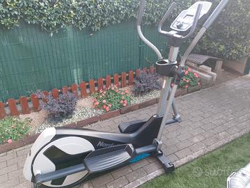 ellittica palestra fitness 
