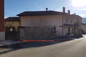 Immobile in asta di 215 m² con 4 locali e box auto