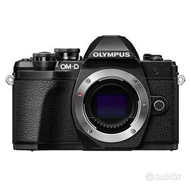Mirrorless Olympus OM-D E-M10 Mark III