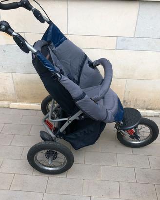 Passeggino tre ruote trekking