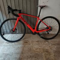 bici strada disco ultegra 11v  Genesis