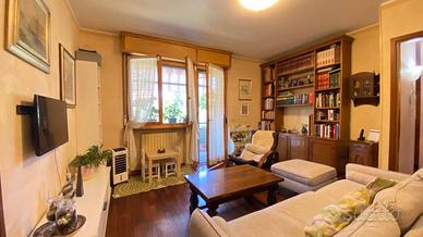 Appartamento di 155 m² con 5 locali e box auto dop