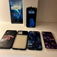 iPhone X 256GB + 4 cover + vetro nuovo