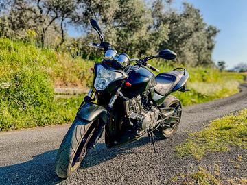 Honda Hornet 600 pronta all’uso