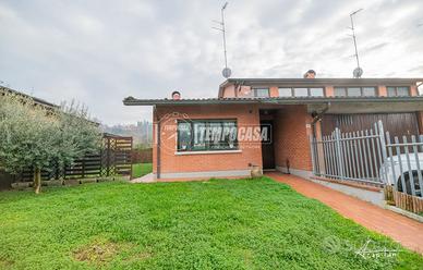 Villa Abbinata in Centro a Montecavolo