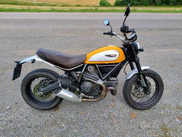 MOTO DUCATI - SCRAMBLER 800 CLASSIC