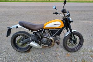 MOTO DUCATI - SCRAMBLER 800 CLASSIC