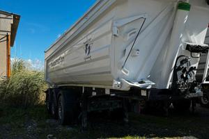 Semirimorchio ribaltabile tecnokar 32mc