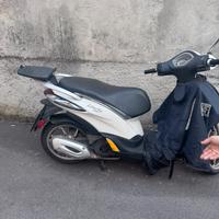 Motorino scooter piaggio 125cc liberty abs