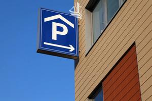 Merano - Sinigo: Garage