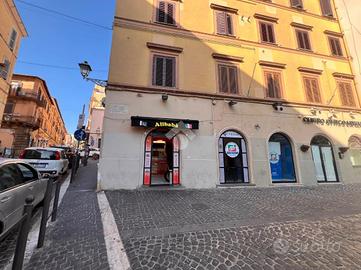 NEGOZIO A ALBANO LAZIALE