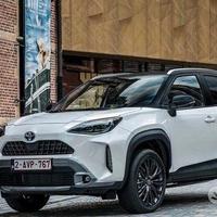 Musata completa toyota yaris cross #272