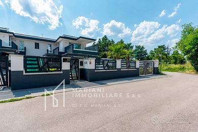 Villa di 243 m² con 5 locali e box auto doppio a L