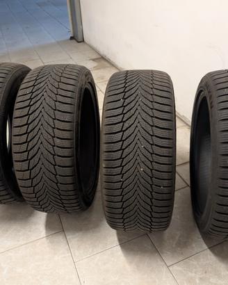 Pneumatici invernali NEXEN 225/45R17