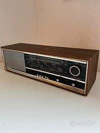 Radio Vintage anni 70/80 Universum W5906