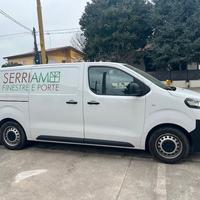 OPEL VIVARO DEL 2024