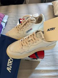 autry nuove mai indossate per numero errato 