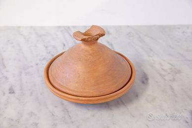 TAJINE MAROCCHINO ARTIGIANALE IN TERRACOTTA