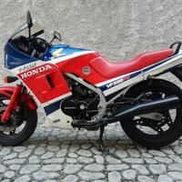 Honda VF 500 - 1985