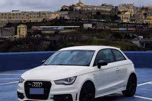 Audi A1 1.6 TDI 105 CV S line