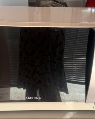 Microonde bianco Samsung modello GW72N